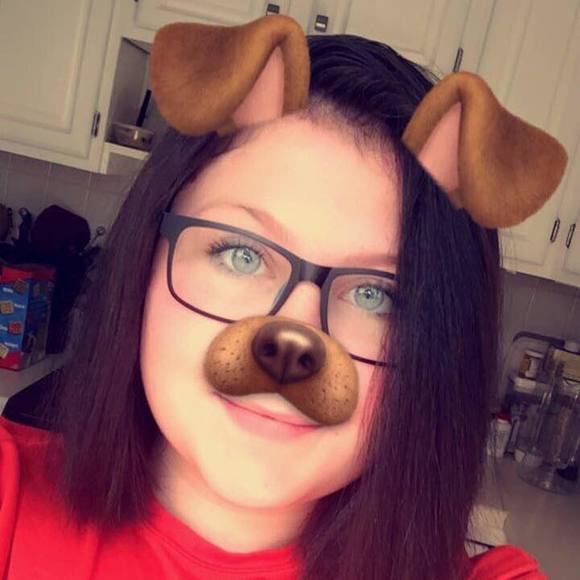 Meet your Posher, Abigail - Picture 1 of 1